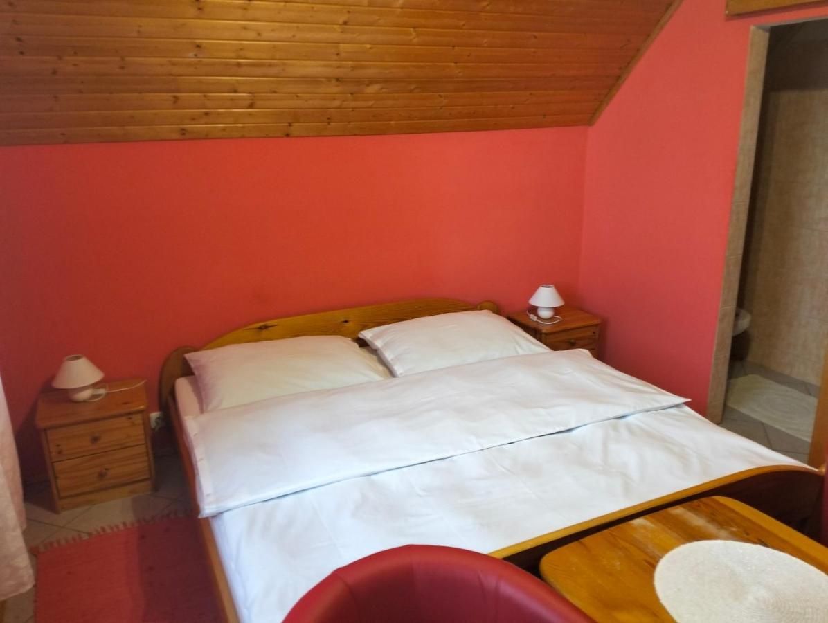 A-Privat Hotel Liptovský Mikuláš Buitenkant foto